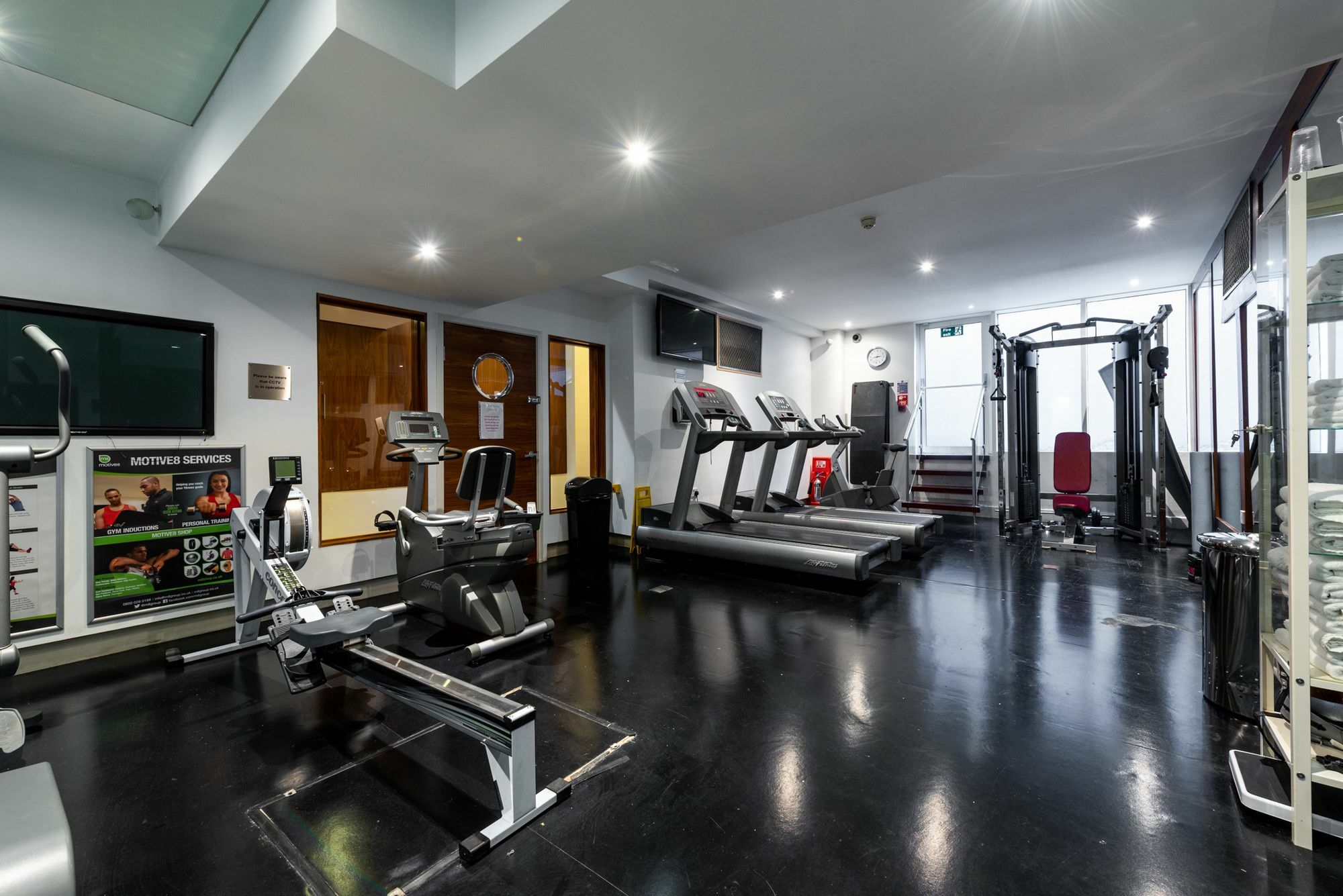 Roland House Aparthotel Лондон Екстериор снимка