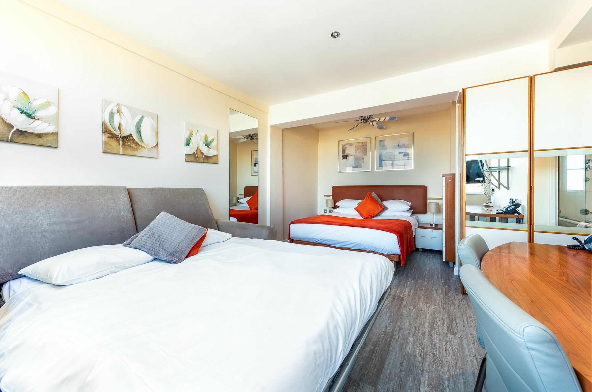 Roland House Aparthotel Лондон Екстериор снимка